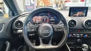 Audi S3 Bild 17