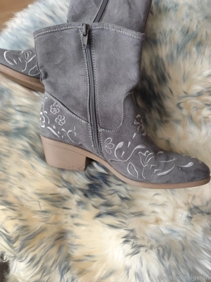 Tolle neue Stiefelette  Bild 3