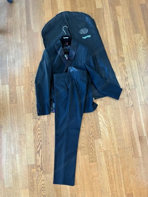 Stilvoller Smoking Anzug Gr.52 Slim-fit moderner Schnitt Bild 5