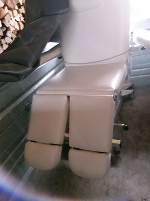 Kosmetikstuhl in weiß  Bild 2