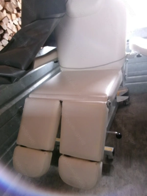 Kosmetikstuhl in weiß Bild 2