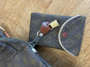 Aus alt wird neu - schöne Tasche zum Umhängen Bild 5