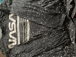 Langarmiges Shirt von Takko Größe 170 mit kleinen Fehler   