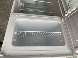 Miele Kühlschrank zu verschenken  Bild 2
