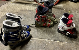Skischuhe verschiedene Größen  Bild 2