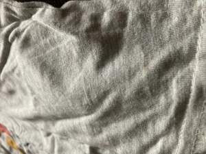 Langarmigen Shirt gebraucht  Größe 164 mit ein keinen Fehler: wenig sichtbares Fleck Bild 2