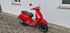 Vespa GTS 300 Super Roller   Scooter Bild 4