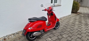 Vespa GTS 300 Super Roller   Scooter Bild 5
