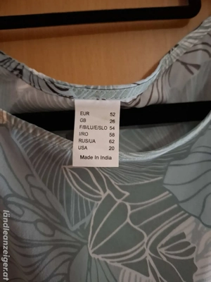 2 Stück Blusentop mit Blütendruck Größe 52 Bild 2