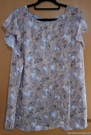 2 Stück Blusentop mit Blütendruck Größe 52 Bild 3