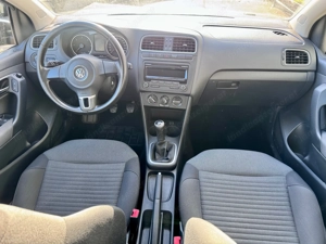 VW Polo 6R* Erstbesitz* Diesel* Servicegepflegt* Sparsam Bild 9