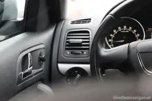 Skoda Yeti 2.0 TDI 4x4 DSG *Allrad *Automatik *Pickerl NEU *Skoda Servicegepflegt *Winterreifen NEU Bild 8