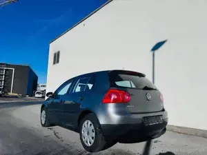 Golf 5 1,9 TDI *Top Zustand* Bild 2