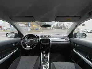 Suzuki Vitara Bild 7