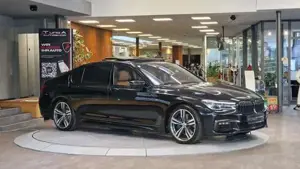 BMW 750 Bild 14