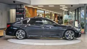 BMW 750 Bild 11