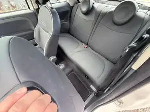 Fiat 500 mit Panoramadach, Klima, Bluetooth und Navi Vorbereitung Bild 3