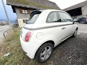 Fiat 500 mit Panoramadach, Klima, Bluetooth und Navi Vorbereitung Bild 8