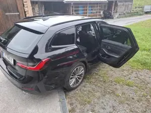 BMW 320 x - Drive - Touring - Sport Bild 4