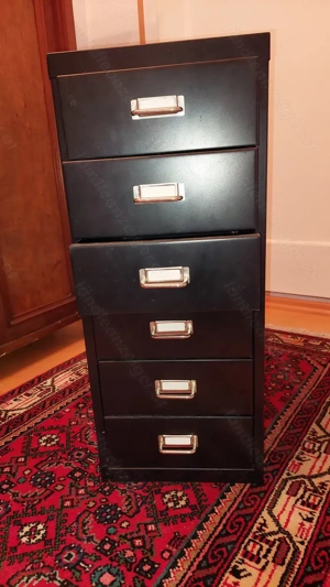 Schubladenkasten aus Stahlblech Bild 2