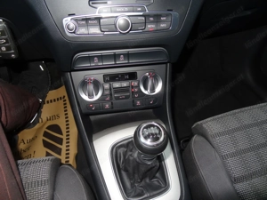 AUDi Q3 2.0 TDI quattro !! S-Line !! Bild 9