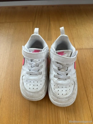 Kinder Nike Schuhe gr 25 Bild 2