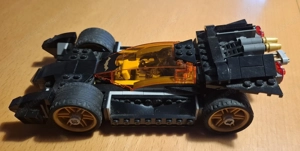 Lego Super Heroes Batmobil mit Batman Bild 3