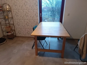 Esstisch aus Vollholz  Bild 2