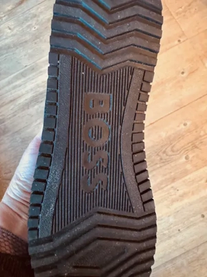 Sneakers für Damen der Marke Hugo Boss Bild 4