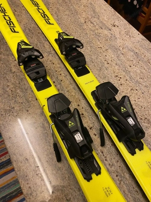 Verkaufe neue Kinder Ski Fischer RC 4 RACE