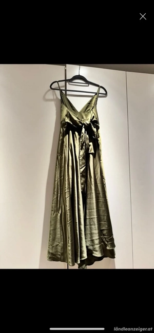 Abendkleid Bild 2
