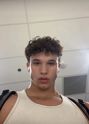 Suche Wohnung, Wg, Zimmer dringend Bild 3