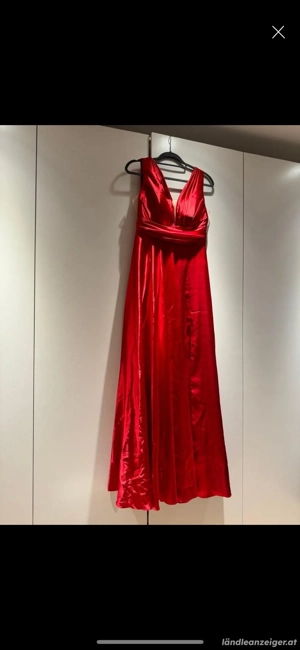 Abendkleid Bild 2