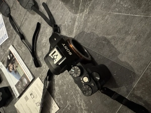 ovp SONY a7r kamera dslr spiegelreflex body m 3 orig. Akkus und zubehör optional zeiss 55mm f1.8  Bild 4