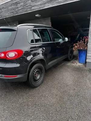     	Zuverlässiger VW Tiguan Automatik mit AHK Bild 7