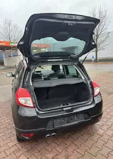 **Renault Clio 1.6 16V BJ 2011 TÜV bis Oktober 2026** Bild 3