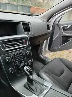 VOLVO V 60 D2 Kinetic 2017 Bild 3