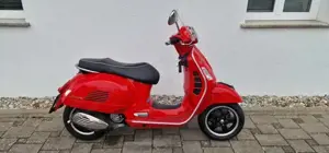 Vespa GTS 300 Super Roller   Scooter Bild 6