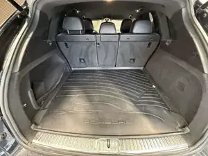 Porsche Cayenne Bild 19
