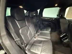 Porsche Cayenne Bild 18