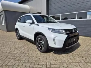 Suzuki Vitara 1.4 Boosterjet 129PS Hybrid Comfort+ Teilleder ... Bild 7