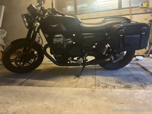 Moto Guzzi V 7 III Stone Bild 5