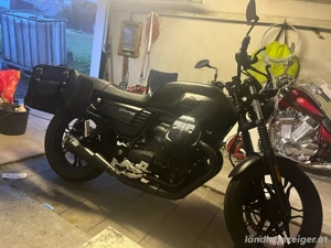 Moto Guzzi V 7 III Stone Bild 4