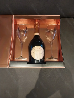 %champangner laurent perrier cuvee rose  + 2 gläser 79,  ML