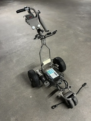 Golftrolly   mit Batterie und Ladegerät 