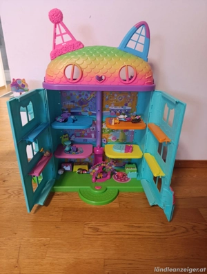 Gabbys Dollhouse