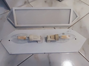 Tolles stabiles Regal, Spiegel und Lampen  Bild 5