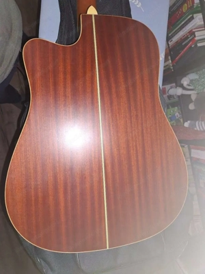 Neuwertige Westerngitarre  Bild 4