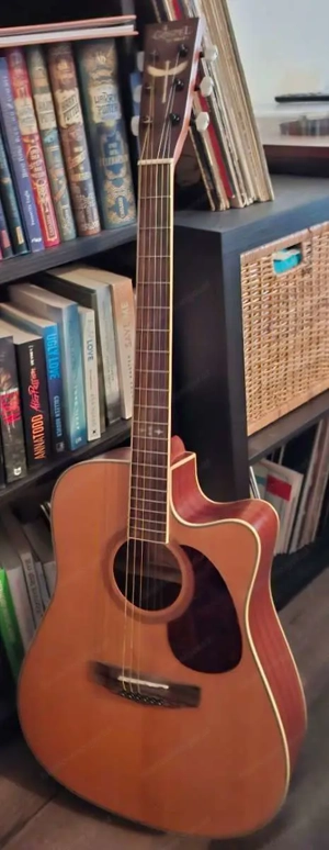 Neuwertige Westerngitarre  Bild 8