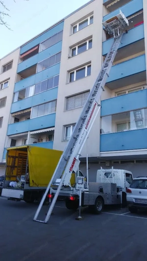 Nissan NT400   Klaas Roadrunner 29 5 Möbellift Bild 3